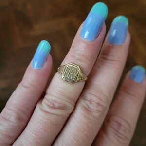 Vintage 10K Gold Monogram Signet ring